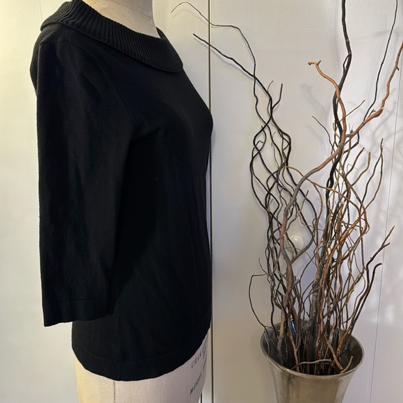 White House Black Market 3/4 sleeve boat neck sweater - Picture 5 of 7